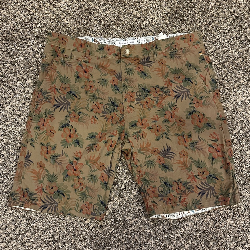 Denim & Flower Ricky Singh Men’s Tropical Floral Shorts